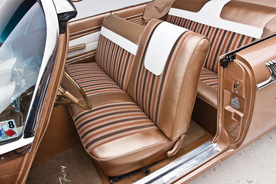  Plymouth Fury Convertible 1961 года  (фото 10 из 28)